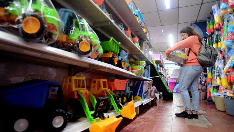 Ventas navideñas en Neuquén: ¡No andaba nadie el domingo!