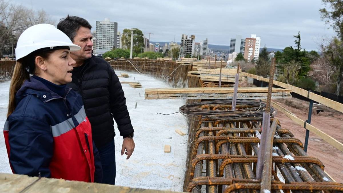 El nuevo puente del Acceso Norte toma forma: el despliegue para montar su estructura