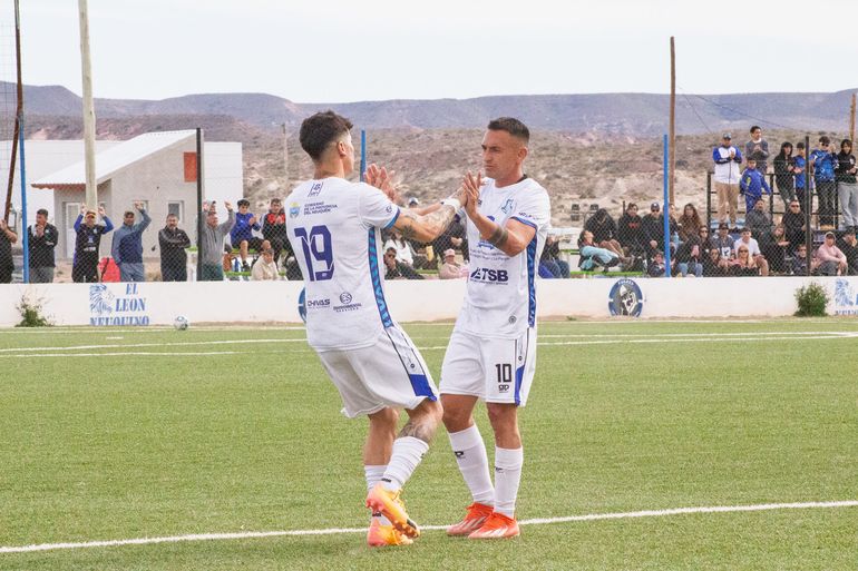 El volante de 37 años también se erige como concejal. El volante de 37 años también se erige como concejal.