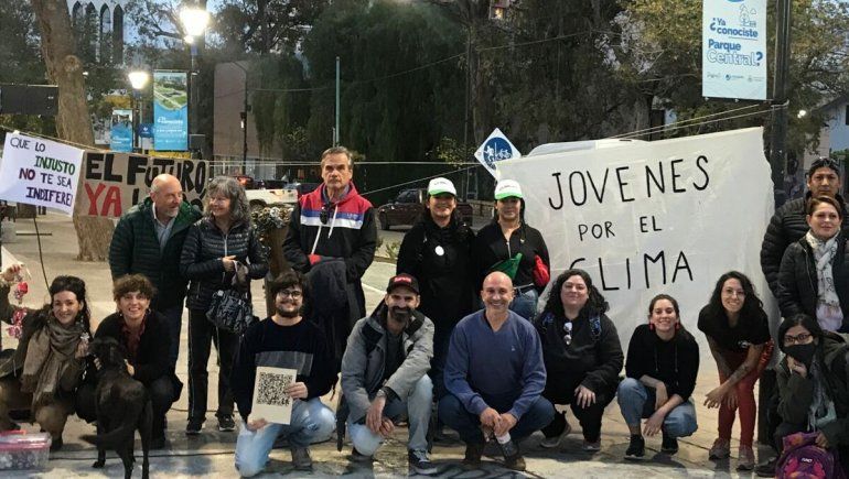 Jóvenes por el clima aseguran que seguirán de cerca la urbanización de Valentina