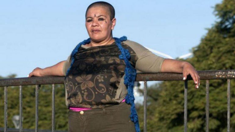 La policía tucumana ya le inició un sumario administrativo al policía que atacó salvajemente a la mujer.