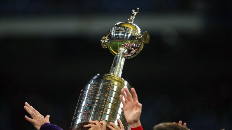 La Libertadores tiene fecha oficial de retorno y estalló la AFA