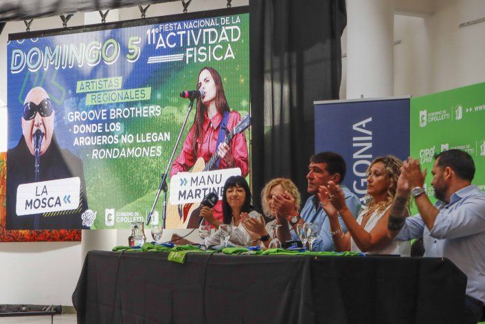 La Mosca estará presente y entonará el ya célebre Muchachos