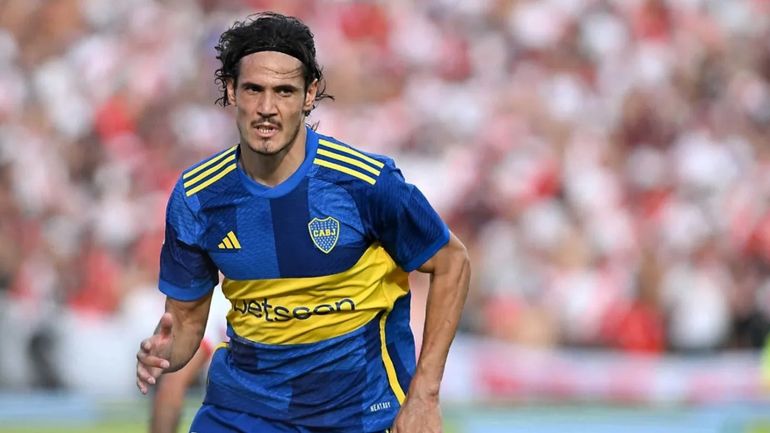 Edinson Cavani le convirtió a River en el Superclásico por la Copa de la Liga Profesional. Edinson Cavani le convirtió a River en el Superclásico por la Copa de la Liga Profesional.