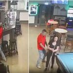 El abuso quedó regsitrado por las cámaras de seguridad del bar y el videó se viralizó en las redes sociales. | LM Neuquen El abuso quedó regsitrado por las cámaras de seguridad del bar y el videó se viralizó en las redes sociales.