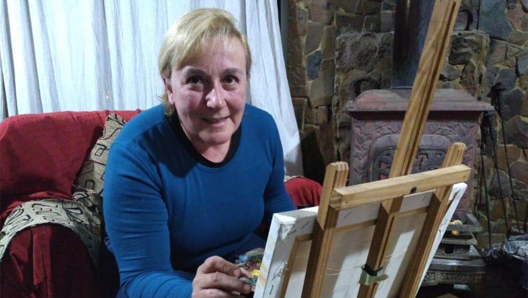 La artista que largó todo y hoy retrata el norte neuquino y su gente
