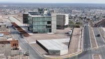 El Polo Tecnológico es el epicentro del barrio Distrito 2 de la ciudad de Neuquén. El Polo Tecnológico es el epicentro del barrio Distrito 2 de la ciudad de Neuquén.