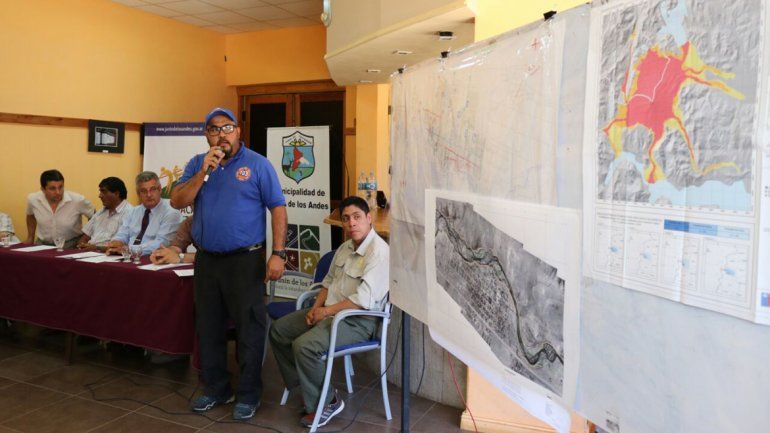 Presentaron un plan de contingencia en caso de una erupción del Lanín