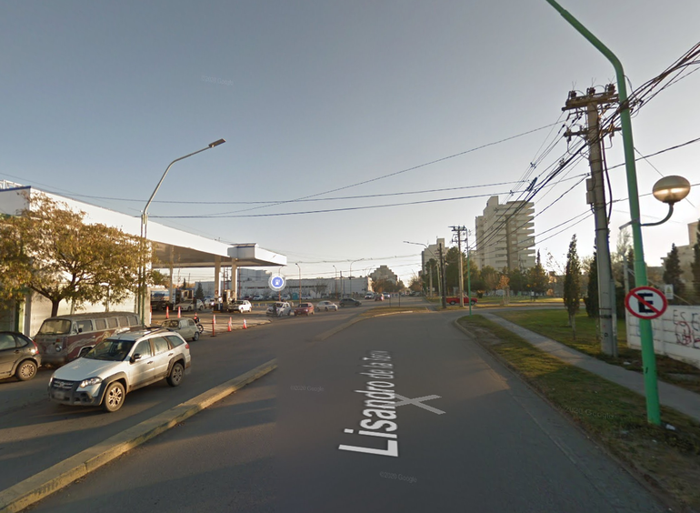 El robo ocurrió sobre calle Lisandro de la Torres cuando el estudiante se dirigía a su casa. El robo ocurrió sobre calle Lisandro de la Torres cuando el estudiante se dirigía a su casa.