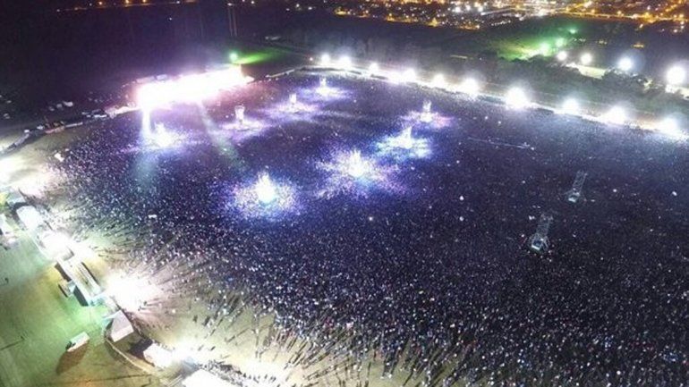 Si bien los números oficiales dicen que fueron 150 mil las personas presentes