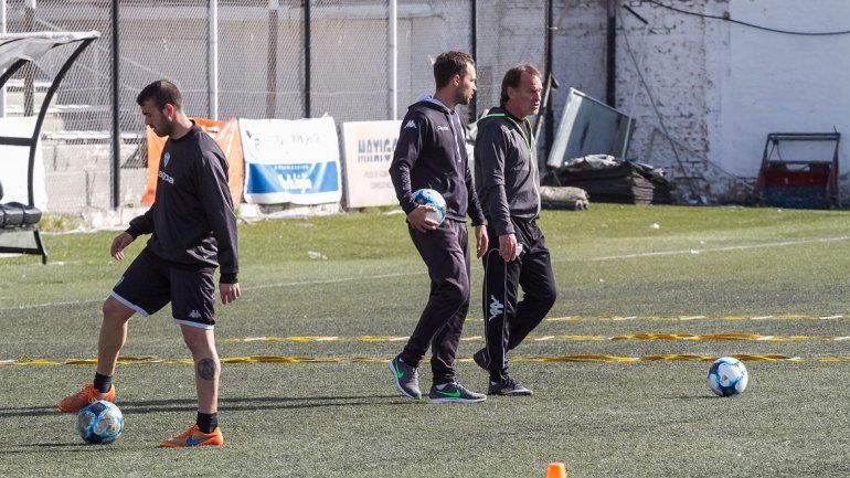 El Albinegro se entrenó enLa Visera a la espera del partido.