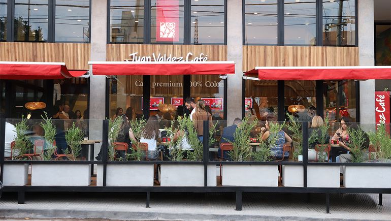 Juan Valdez desembarcó en el centro de Neuquén.