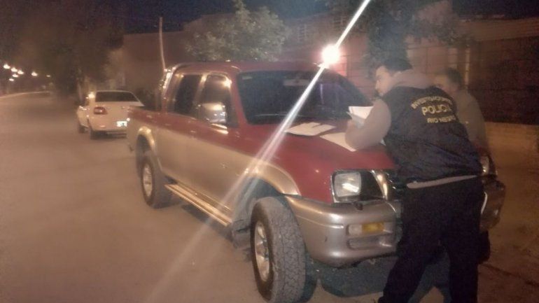 Secuestran una camioneta que habían comprado con dólares truchos