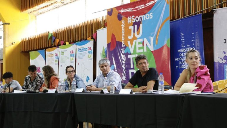 Proponen eliminar el requisito de edad para el acceso a cargos públicos