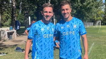 Nicolás y Bruno en la pretemporada de Deportivo Rincón. Nicolás y Bruno en la pretemporada de Deportivo Rincón.