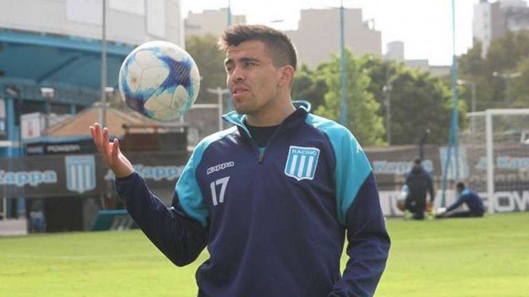 Acuña hizo jueguito a un costado y luego se reunió con Víctor Blanco.