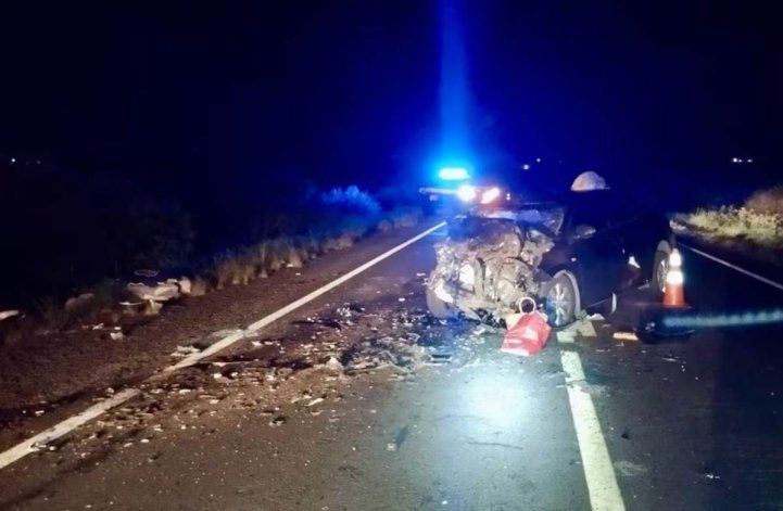 El auto donde viajaba la familia argentina quedó destrozado por el impacto en la ruta de Brasil / Foto Gentileza