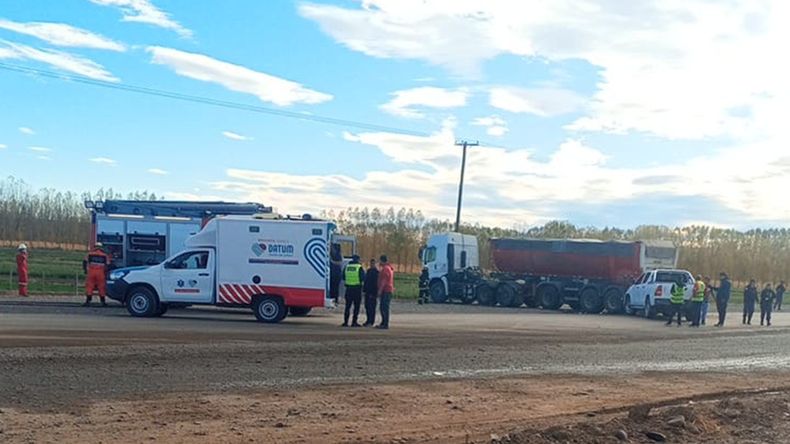 El siniestro vial ocurrió sobre Ruta 7. | LM Neuquen El siniestro vial ocurrió sobre Ruta 7.