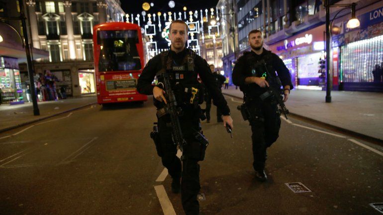 Alguien dijo escuchar tiros y hubo enormes corridas y miedo.