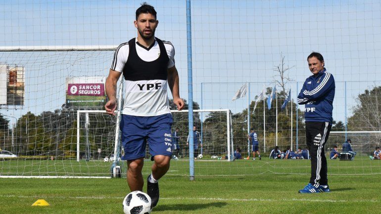 El Kun se suma a la Selección y va al mundial de Qatar