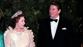 el fbi revelo que intentaron matar a la reina isabel en 1983 el fbi revelo que intentaron matar a la reina isabel en 1983