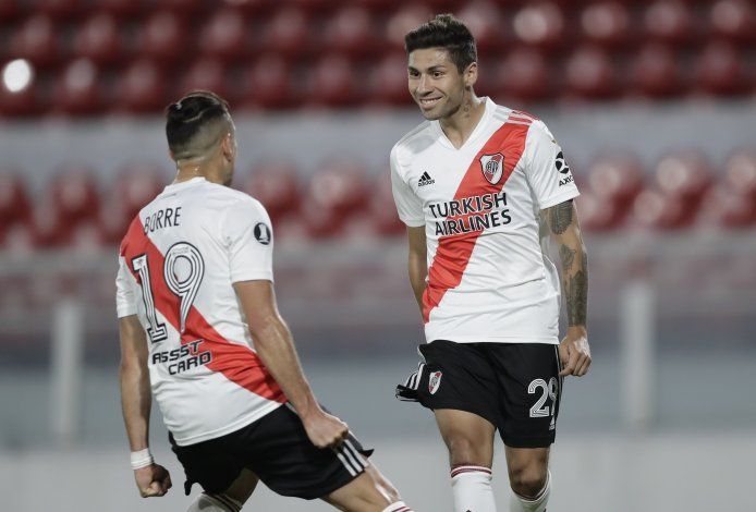 Mirá la torta Monumental, con la que Montiel recibió los 24 años