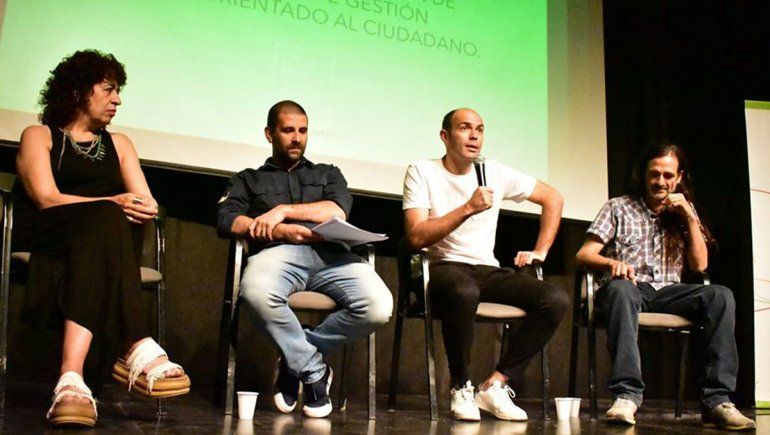 Centenario inició su transición sin el gobierno electo