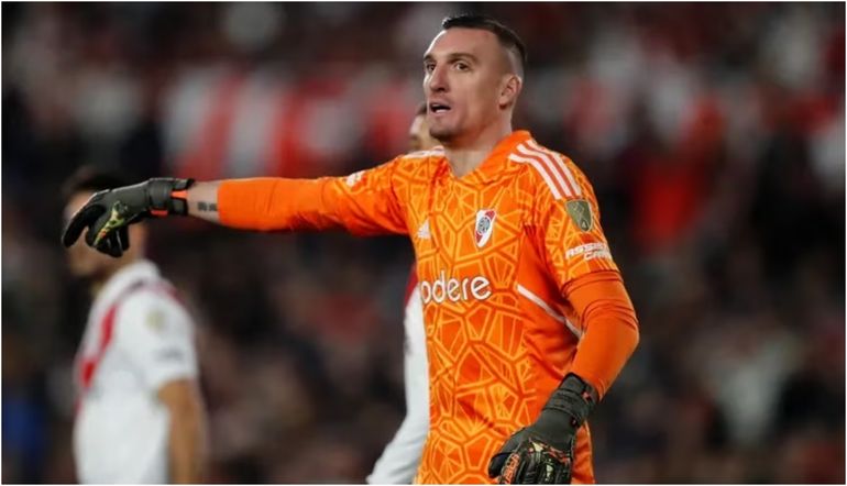 Franco Armani brilló en la victoria sobre Talleres y logró un récord histórico. Franco Armani brilló en la victoria sobre Talleres y logró un récord histórico.