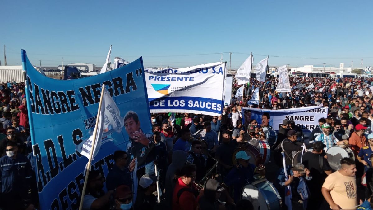 Los petroleros iniciaron un paro por las paritarias