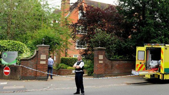 Una pareja de ancianos se quitó la vida tras dejar la llave de gas abierta y una nota para su hija que le advertía que tuviera precaución cuando entrara a buscarlos.