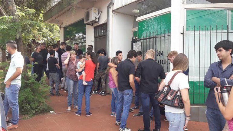 Escenas de mucho dolor se observaron en el velatorio en Misiones.&nbsp;