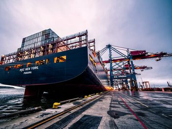 adelanto de temporada: fletes maritimos se disparan