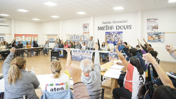 los chicos siguen sin clases en neuquen: rechazo, paro y marcha de aten los chicos siguen sin clases en neuquen: rechazo, paro y marcha de aten