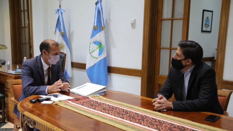 Trotta llegó a Neuquén y se reúne con Gutiérrez