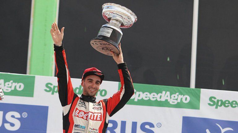 Benvenuti en el podio. De la Iglesia