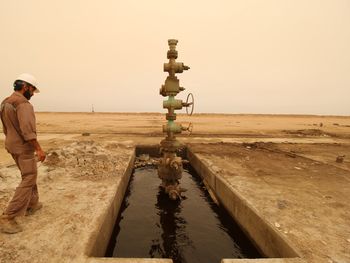 FOTO DE ARCHIVO- El mercado petrolero ante una nueva amenaza. REUTERS/Essam Al-Sudani