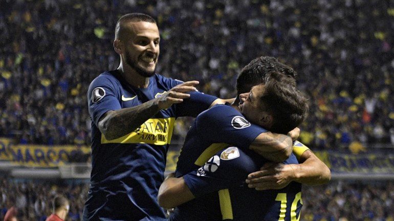 Carlitos, el Pipa y Mauro Zárate se mostraron amigos