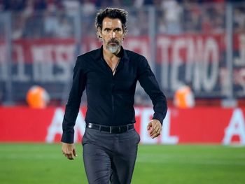 bombazo: eduardo dominguez deja estudiantes para irse a otro club