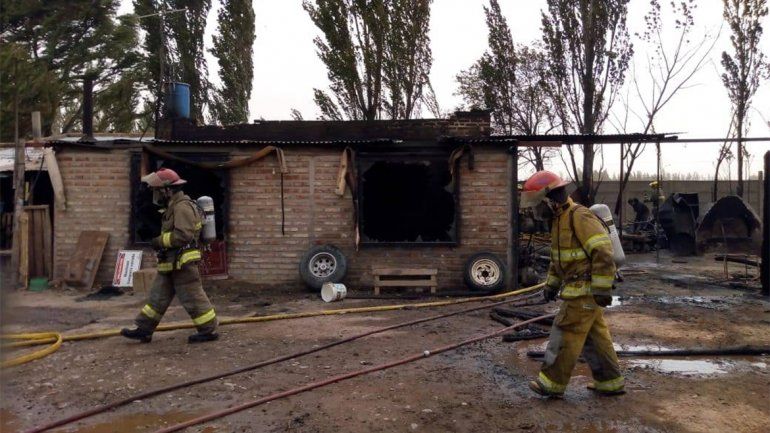 Mal fin de año: dos incendios dejaron a dos familias sin vivienda y sin nada