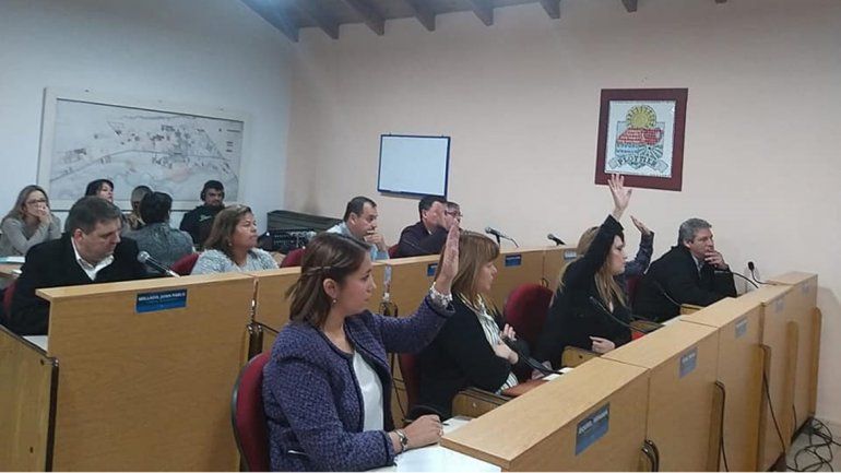 Escándalosa sesión en Plottier por un proyecto para congelar las tasas municipales