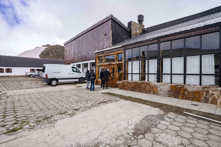 Lanzaron la licitación para la concesión del hotel Termas de Copahue