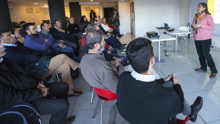 Presentaron un estudio para organizar el transporte en la Confluencia