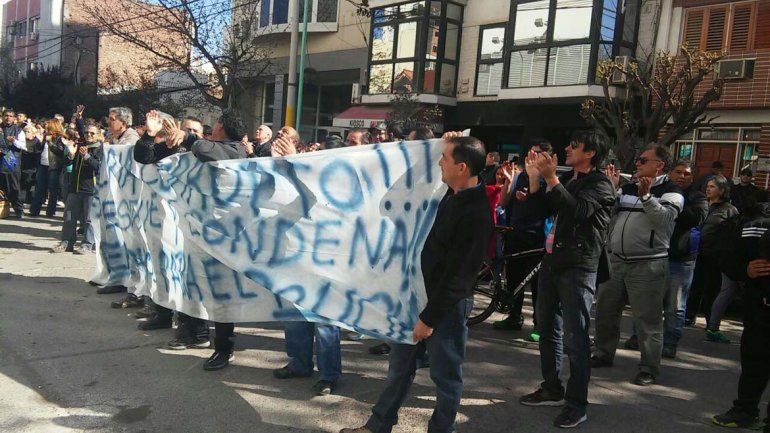 Marcharon por el centro en apoyo a los policías