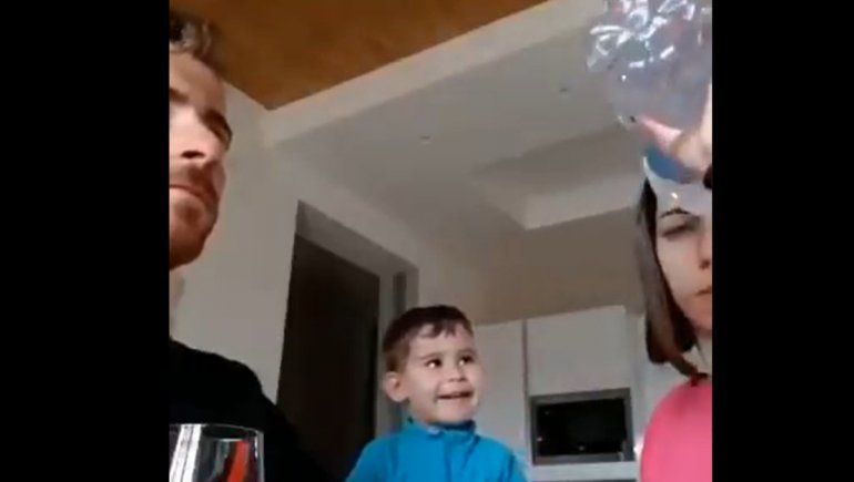 El video tiene más de un millón de reproducciones en Twitter