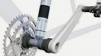 El diminuto motor en la bici: igual hay que pedalear aclaran. El diminuto motor en la bici: igual hay que pedalear aclaran.