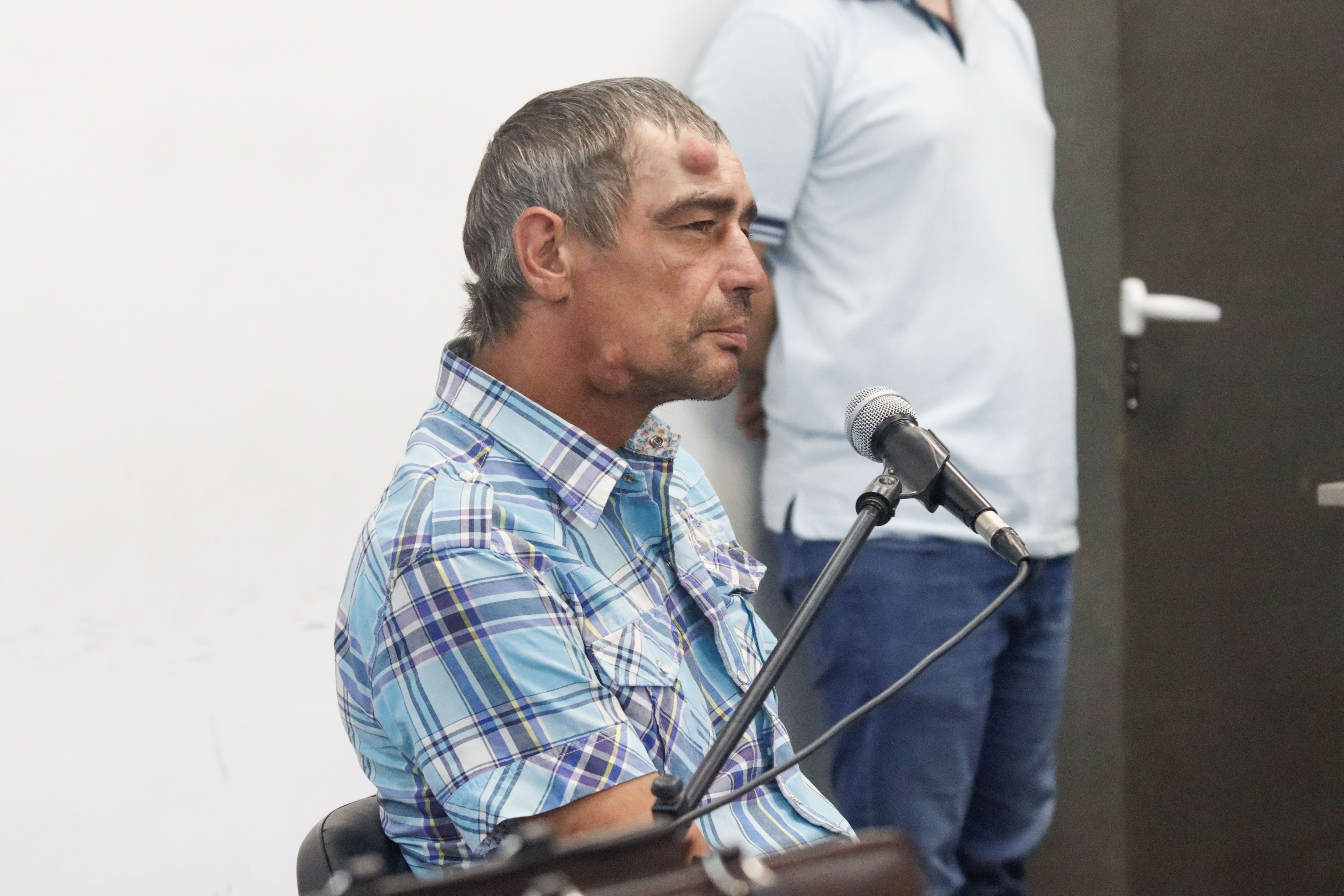 Néstor Cau, uno de los cuatro acusados, pidió prestar declaración. Con un breve testimonio se declaró inocente y pidió justicia por Otoño.&nbsp;