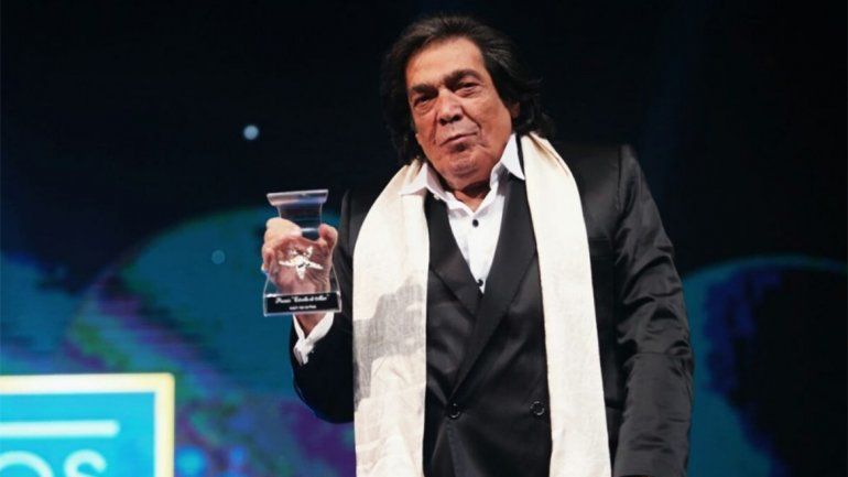 Sorpresivo Estrella de Mar de Oro para Cacho Castaña