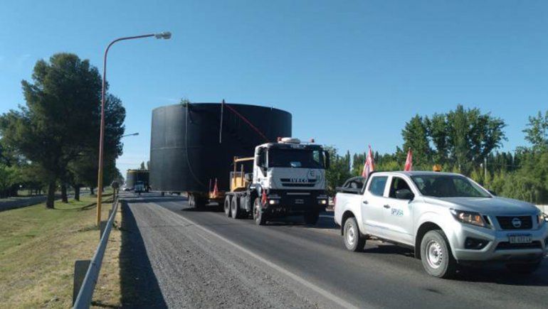 La ruta de Vaca Muerta estará interrumpida por el traslado de tanques gigantes