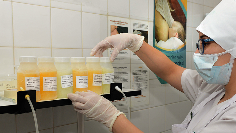 Preocupa la falta de stock de leche humana para los niños prematuros internados