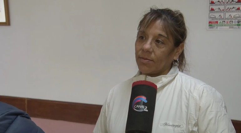 Mariela Segundo, la mamá de Lautaro Bustos, el trapecista de Río Negro accidentado en Caleta Olivia.